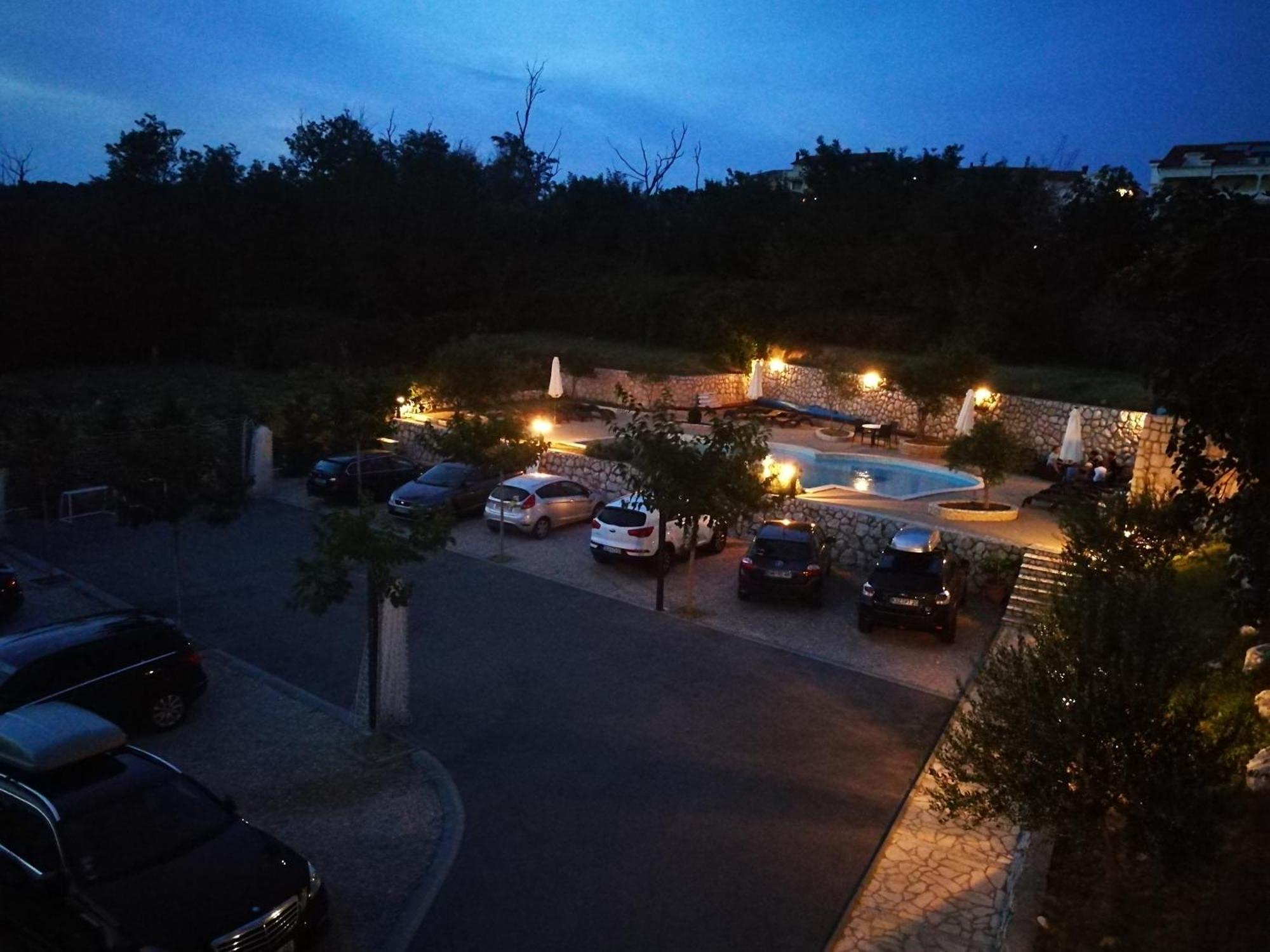 Apartmani Simon Lopar Exterior photo